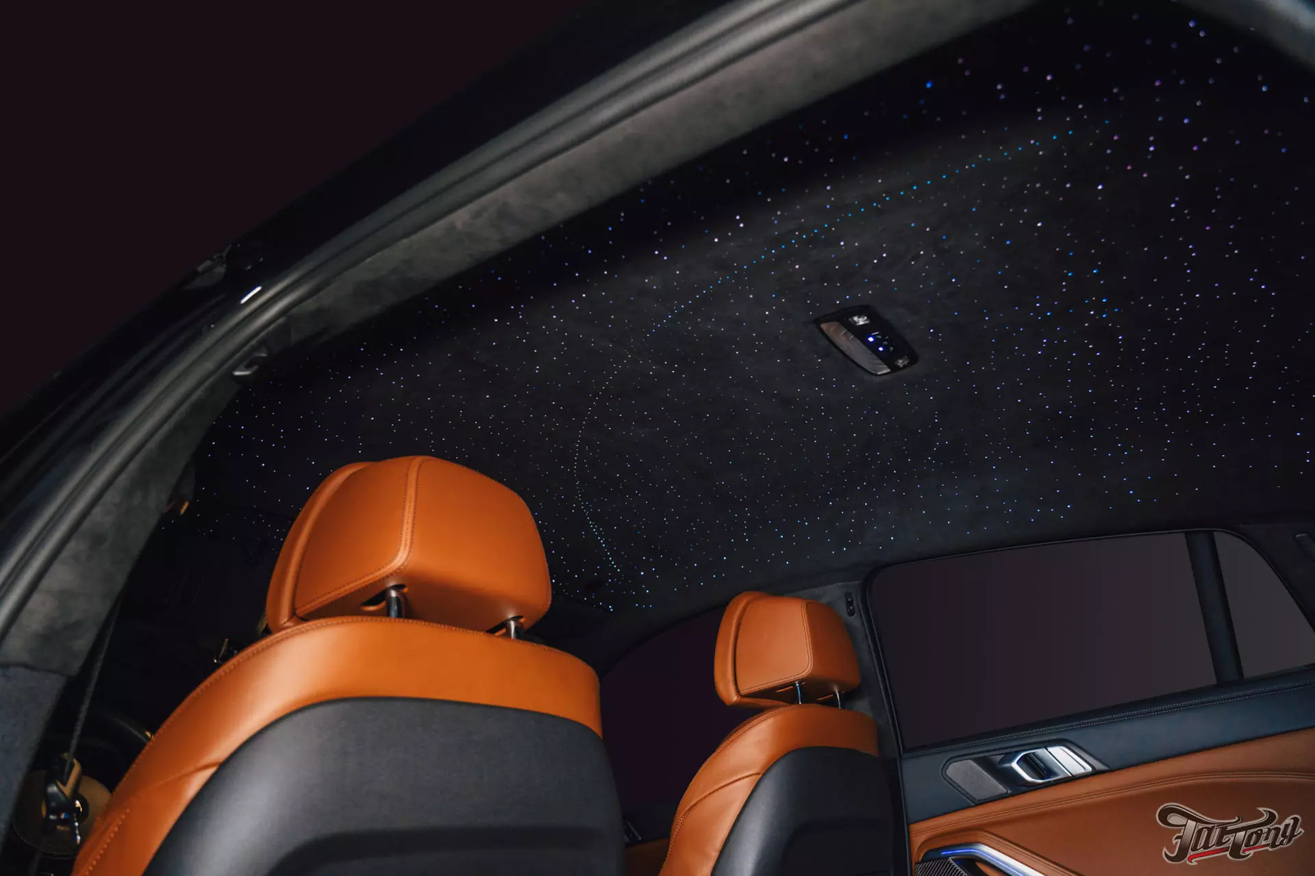 BMW X6 M50D. Звездное небо